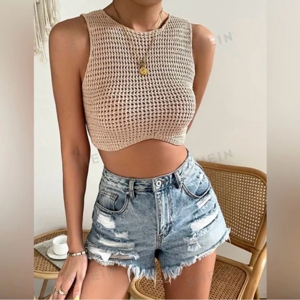 Sleeveless round neck crop top xs